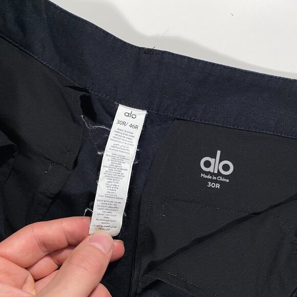 M5159R - ALO Loose Straight Leg Cargo Ripstop Trouser Black men's size 30x29.5 - Picture 5 of 9